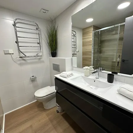 Luxury Frontal Al Mar Benalbeach Apartment