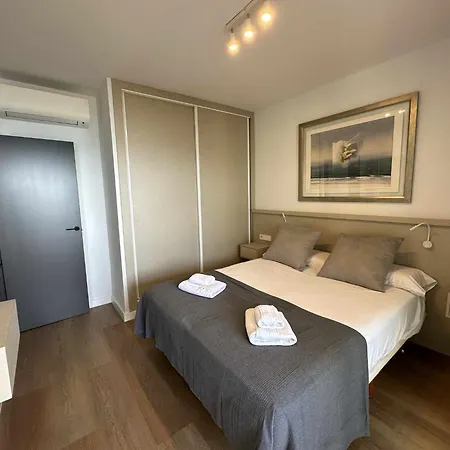 Luxury Frontal Al Mar, Benalbeach *