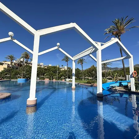 Luxury Frontal Al Mar, Benalbeach *
