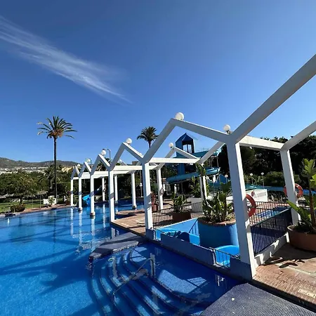 Luxury Frontal Al Mar, Benalbeach Apartamento *