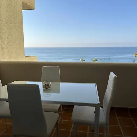 Apartamento Luxury Frontal Al Mar, Benalbeach *